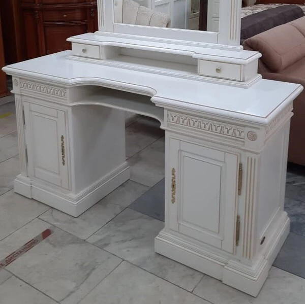 Стол туалетный с зеркалом "Венеция" Слоновая кость 768-769  купить в интернет магазине Мебель из массива. Звоните +7 495 961-63-63 Туалетные столы из массива дерева